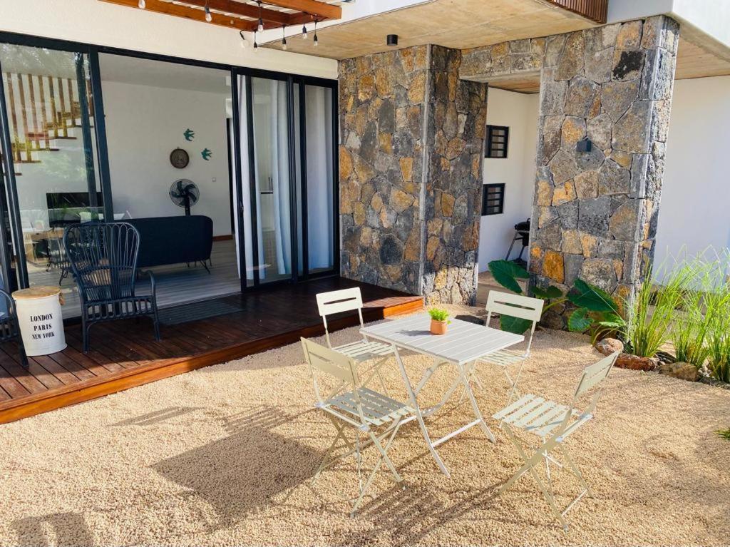 Into The Sun - Modern Holiday Home Albion Buitenkant foto