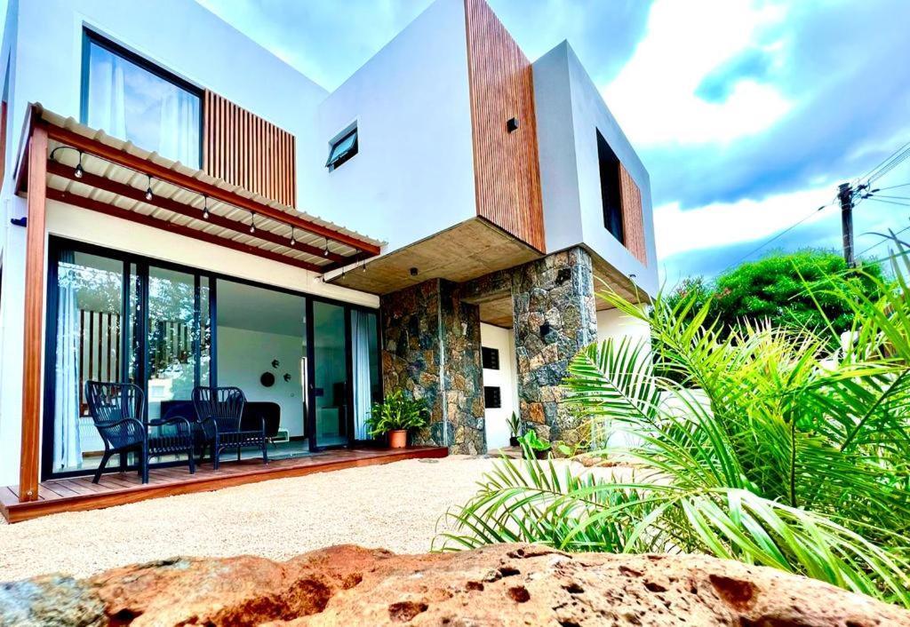 Into The Sun - Modern Holiday Home Albion Buitenkant foto